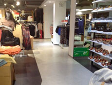 商場專賣店pvc膠地板案例