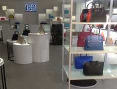 POLO皮具PVC膠地板案例