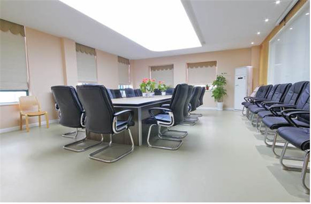 辦公室PVC地板膠多少錢一平方