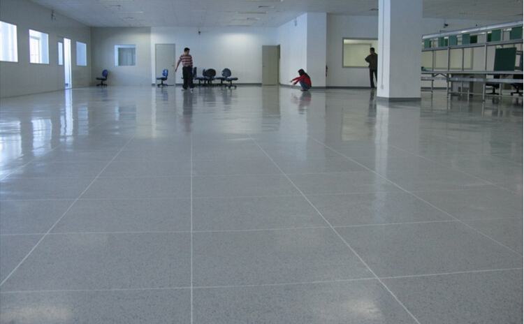 每年對PVC地板進行大保養一次使用壽命更長久